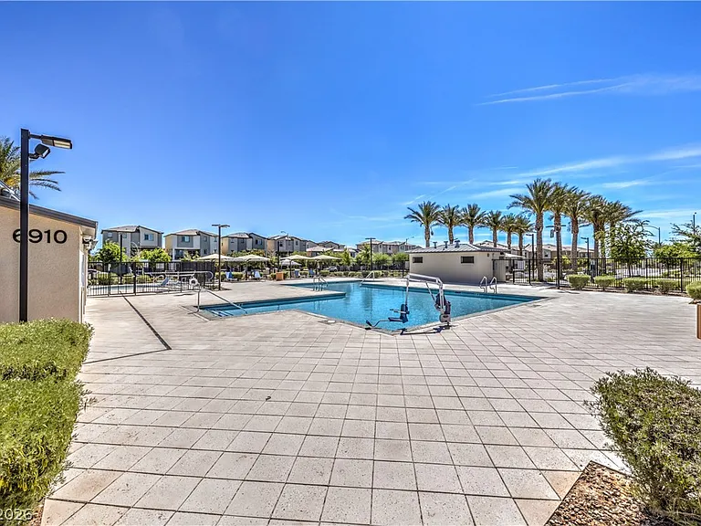 6816 Citron Mist Ct — Photo 33