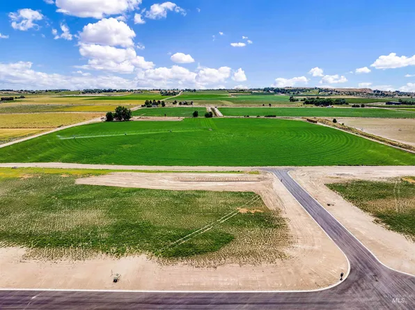 12 Bow Ln, Wilder, ID 83676