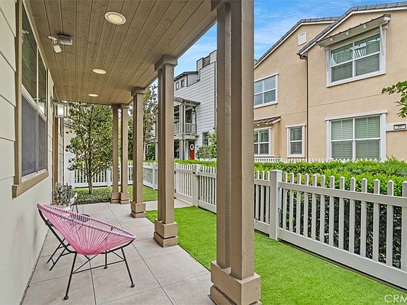 3rd image of 34 Marisol St