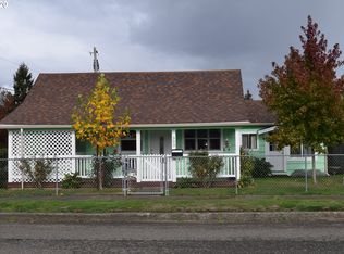 303 Ash St, Myrtle Point, OR 97458