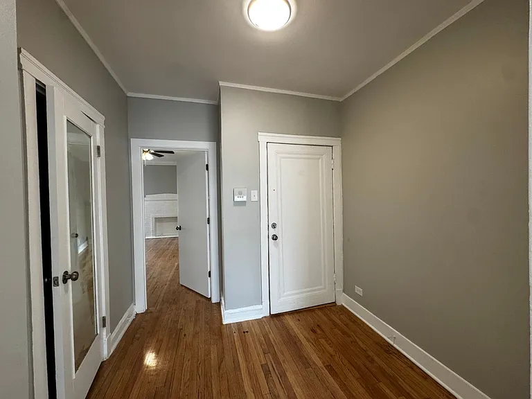 4904-08 N Saint Louis Ave #3N — Photo 4