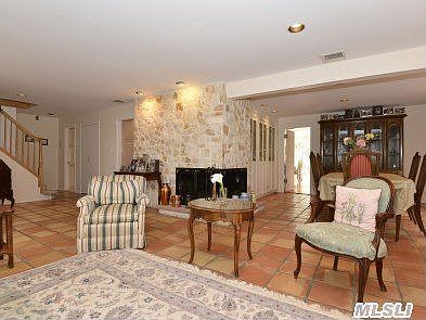 4th image of 123 Shepherd Ln
