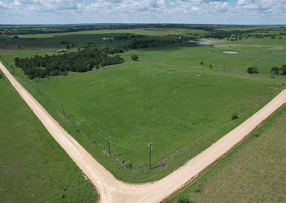 1st image of 2570 County Road 104 #2570