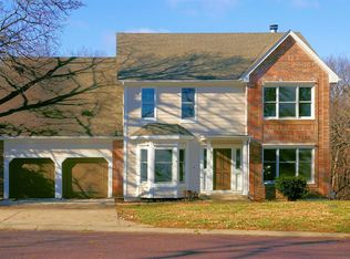 15602 Maple St, Overland Park, KS 66223