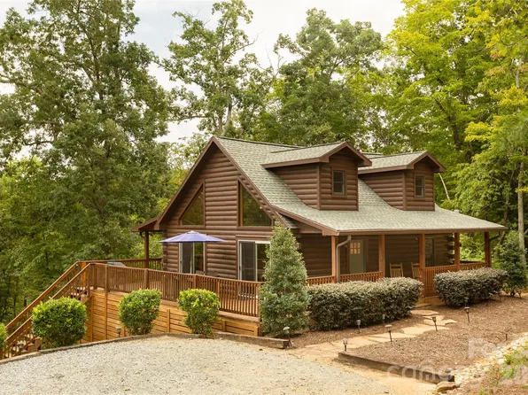 517 Luther Burbank Dr, Lake Lure, NC 28746