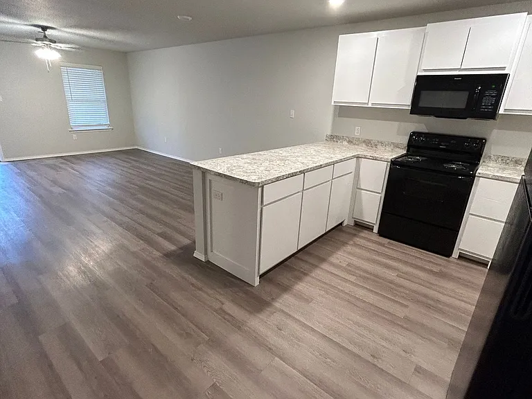 2215 Forrest Loop — Photo 24