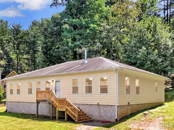 169 Roadrunner Dr, Balsam, NC 28707