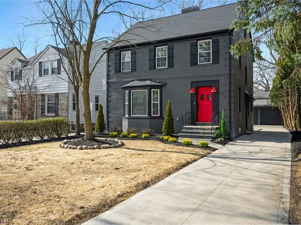 2316 Canterbury Rd, University Heights, OH 44118