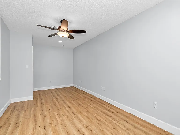 11018 Long Gate Dr — Photo 16