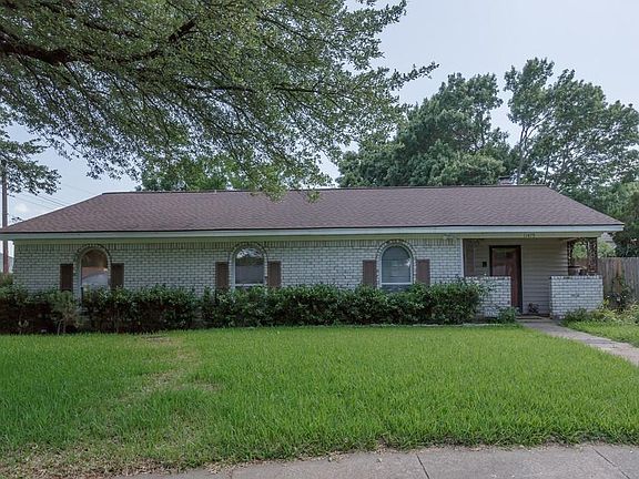 3rd image of 11479 Drummond Pl
