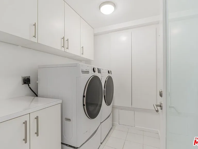 870 Haverford Ave #101 — Photo 23