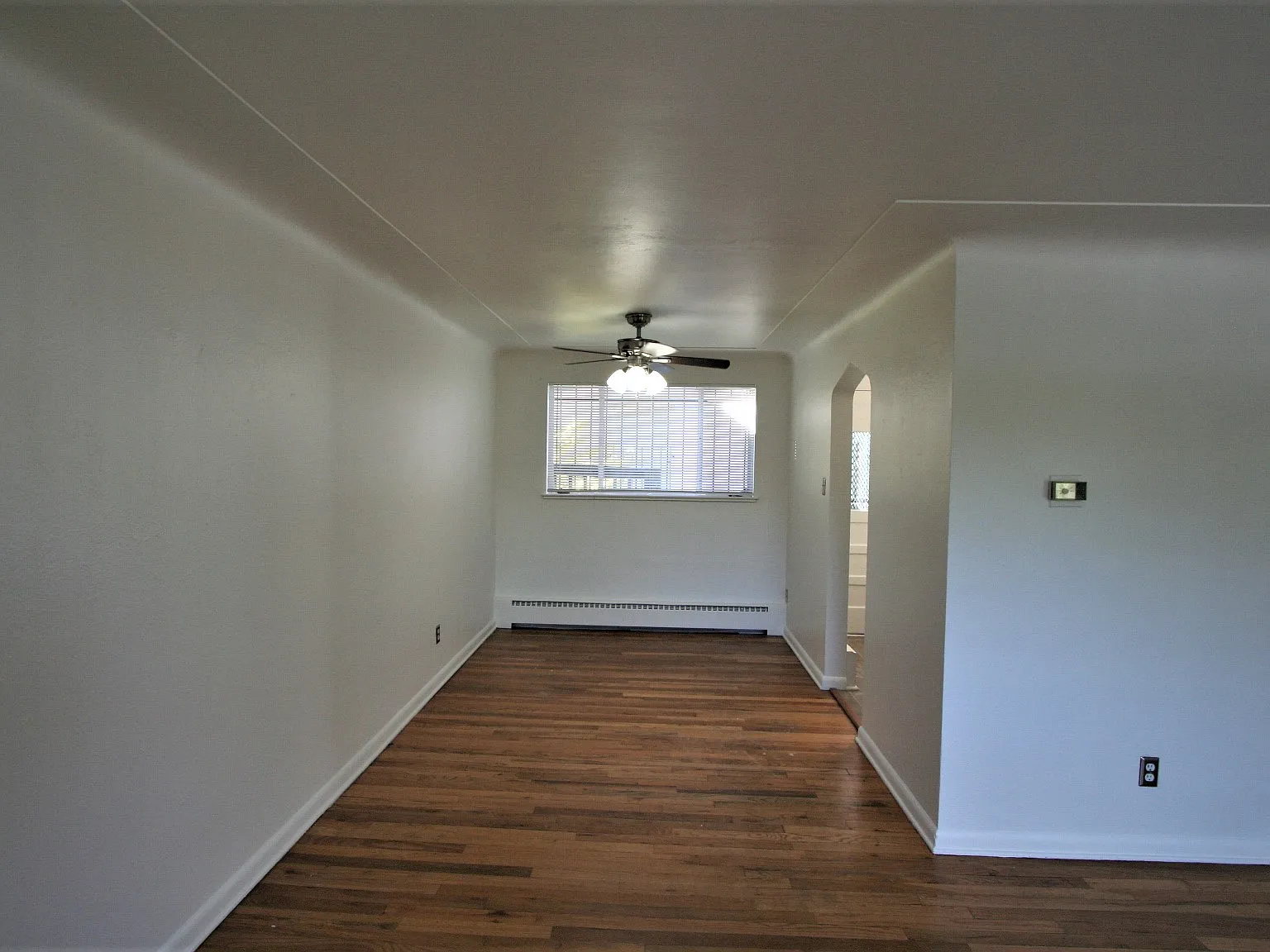 2 bed, 700 sqft, $1,595 — Photo 3