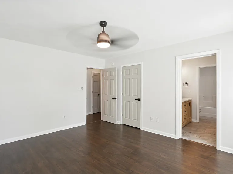 1579 Liberty Ave SE — Photo 20