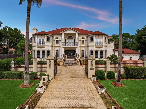 3903 Bogota Dr, Pasadena, TX 77505