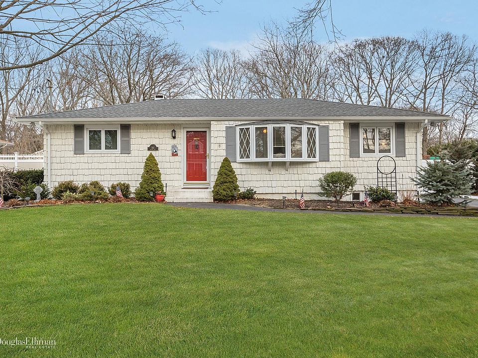 1st image of 141 McGaw Ave