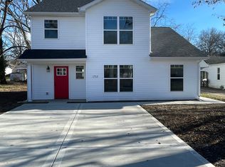 1712 Scheel St, Belleville, IL 62221