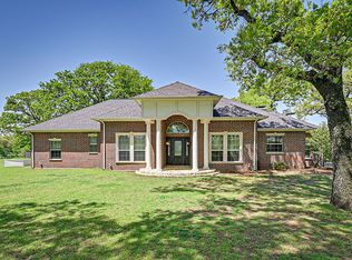 670 Farr Altom Rd, Combine, TX 75159