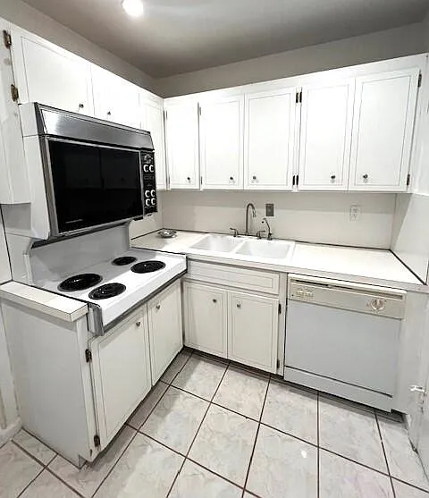 6800 NE 22nd Way #2132 — Photo 9
