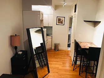 Rented by Roberto Guilbet, LREB