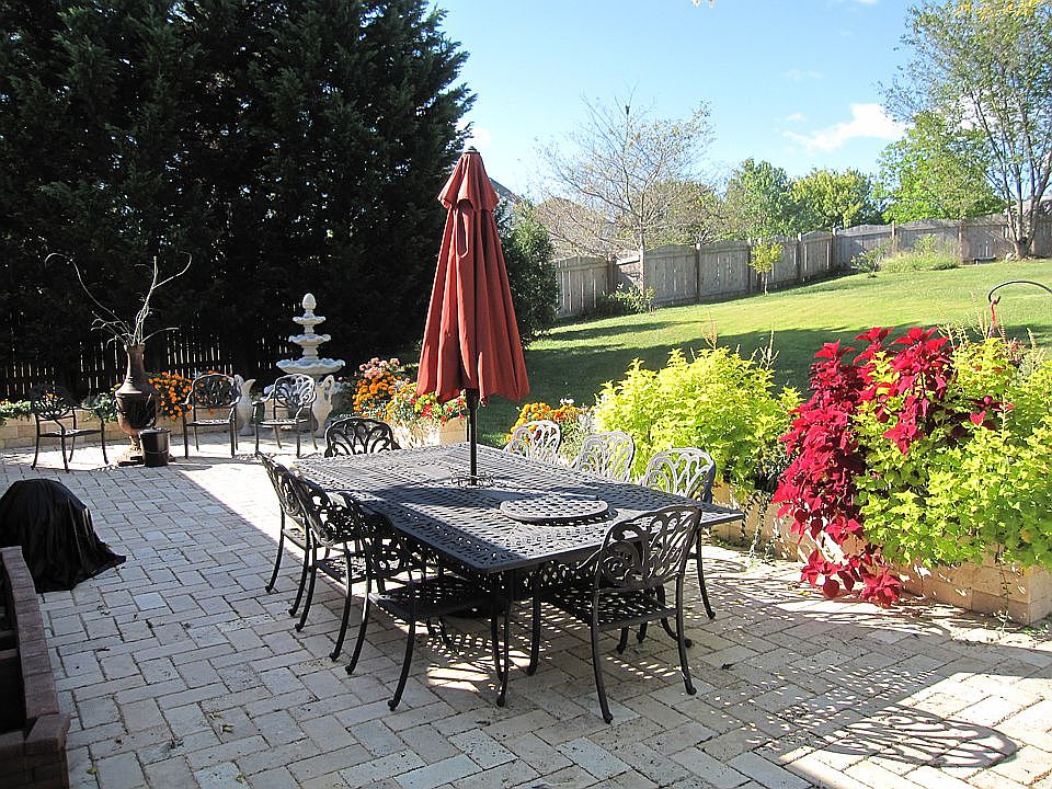 2nd image of 324 Maverick Trail Dr