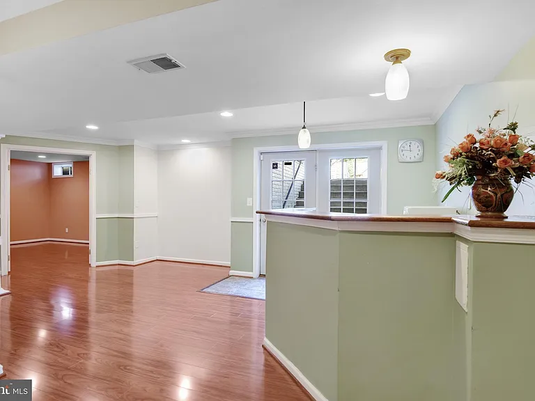 8416 Churchside Dr — Photo 64