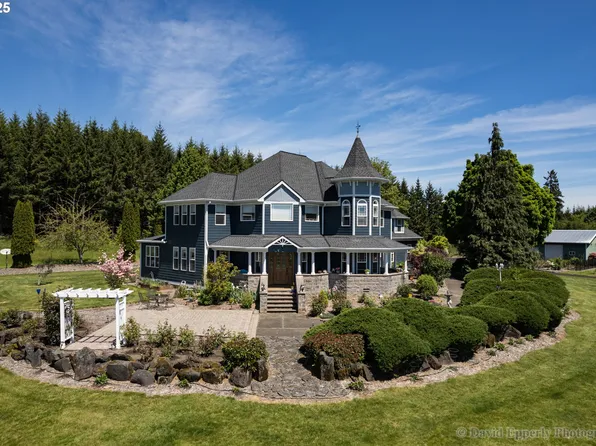 60750 Robinette Rd, Saint Helens, OR 97051