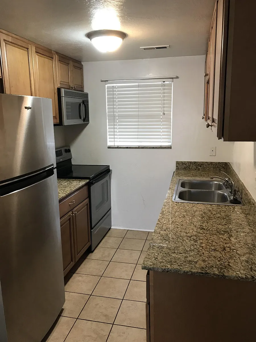 Building Photo - 455 N 400 W #18