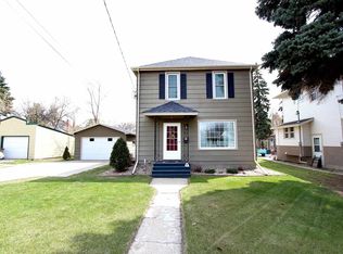 815 3rd St SE, Minot, ND 58701