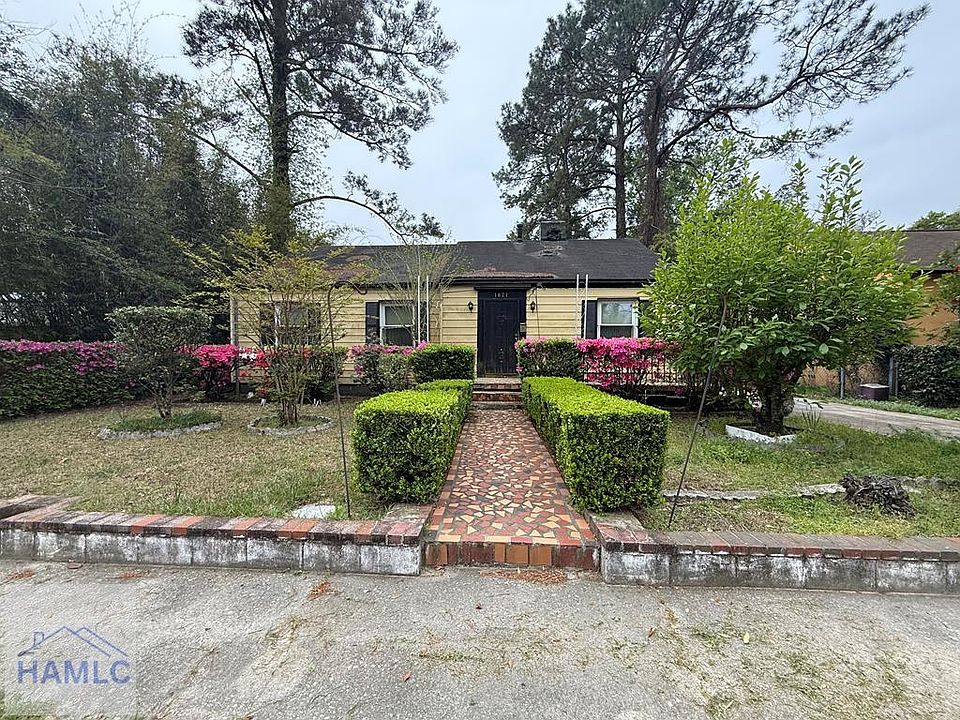 1st image of 1821 Holly Ave