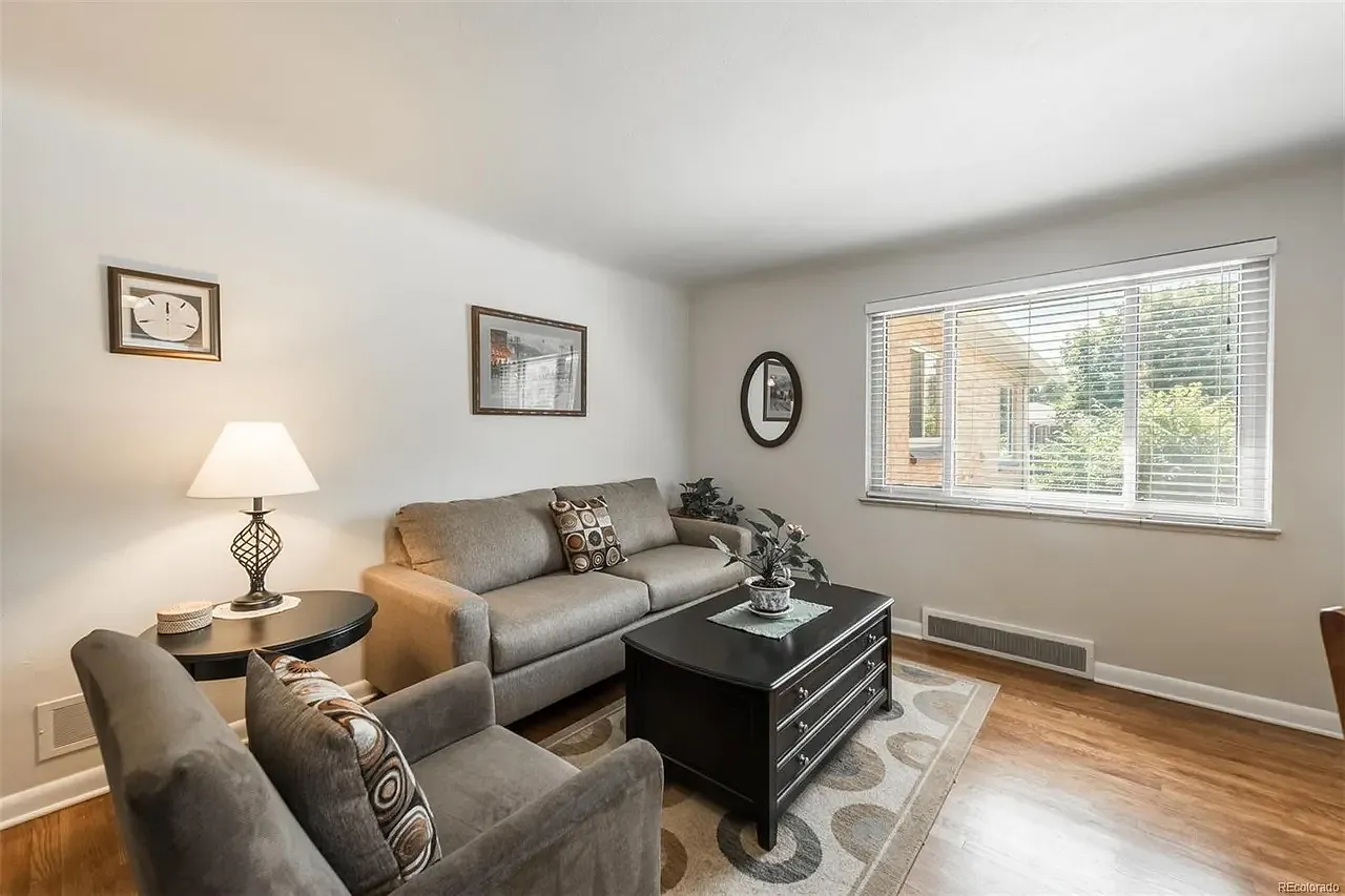 3 bed, 1100 sqft, $3,600 — Photo 4