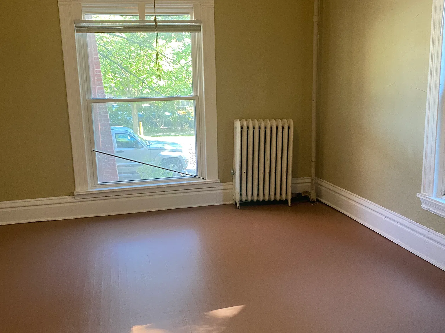 2 bed, 950 sqft, $1,200 — Photo 4