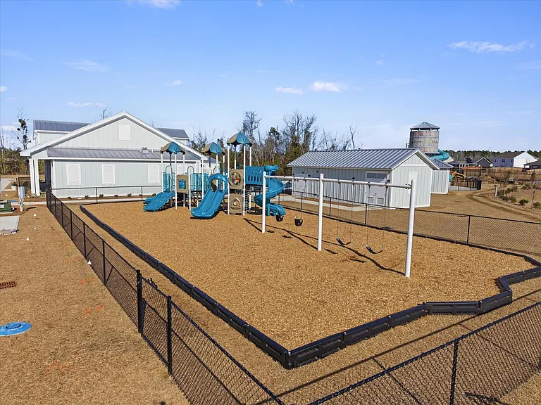 234 N Farmhouse Dr — Photo 42