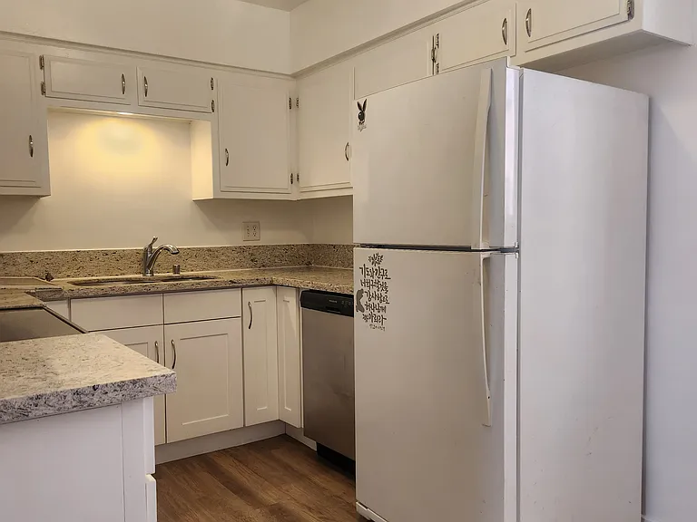 716 S Wilton Pl #2 — Photo 9
