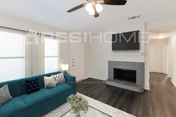 10427 Blackjack Oaks Dr — Photo 5