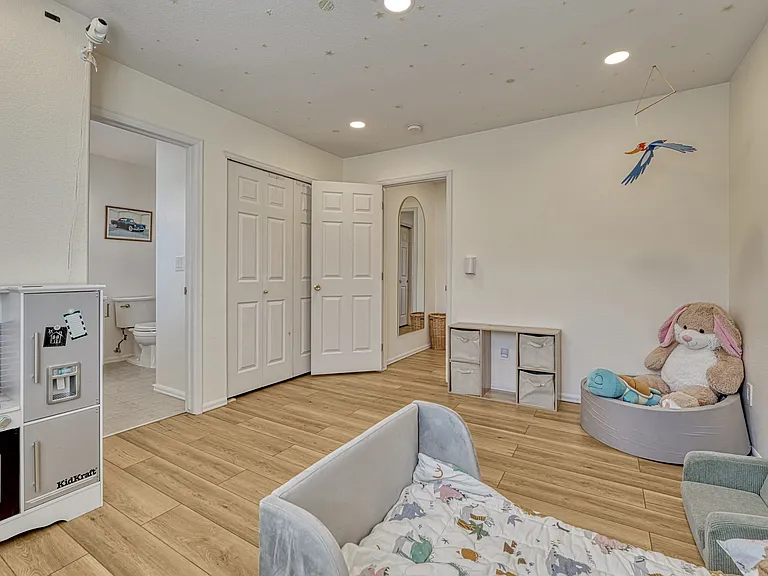 1337 S Danube Ct #103 — Photo 29