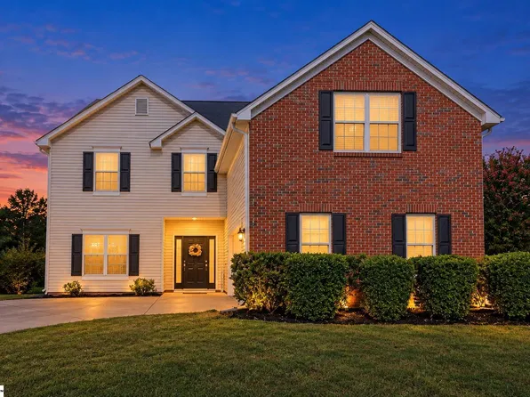 19 Druid Hill Ct, Simpsonville, SC 29681