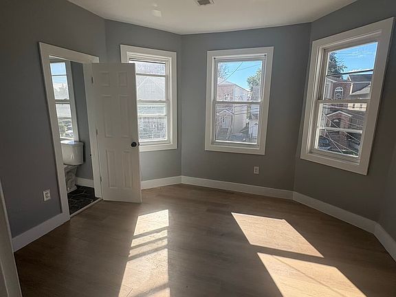 4th image of 845 Garden St #2S