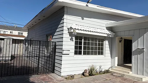 2443 Olive St #2445 Photo 1