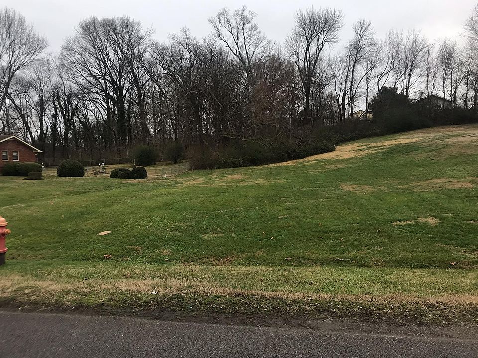 1st image of 322B Dade Dr