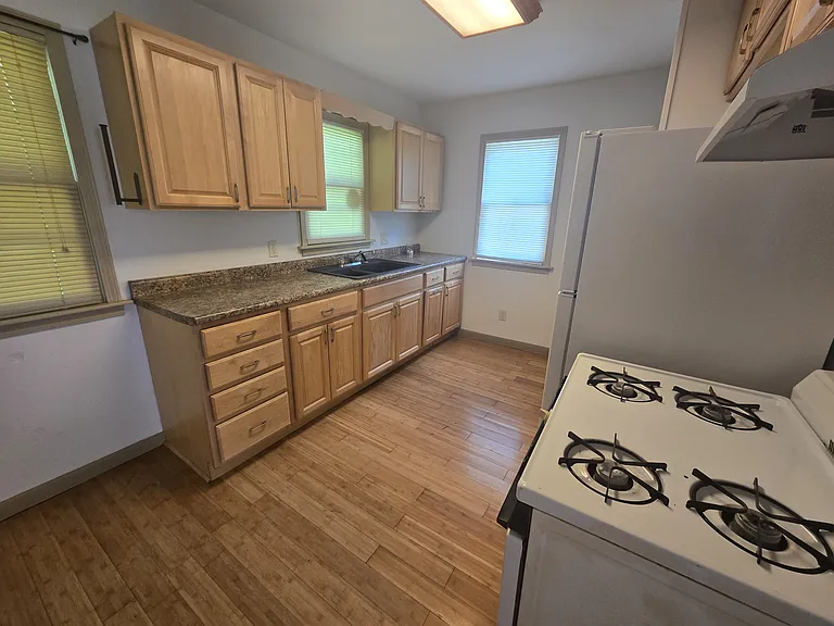 2176 N Church St — Photo 5