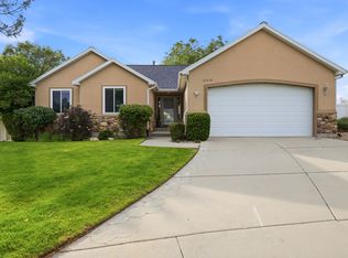 10218 S Sandy Willows Cv, Sandy, UT 84070