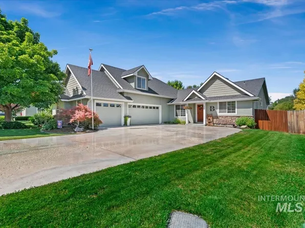 559 S Black Oak Ave, Kuna, ID 83634