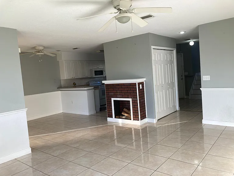 226 Dawn Ct — Photo 16