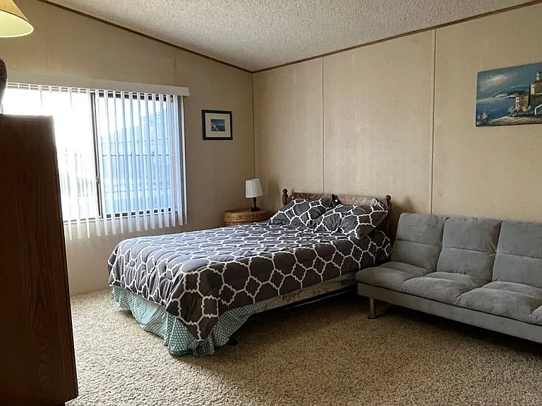 807 Stahlman Dr — Photo 10