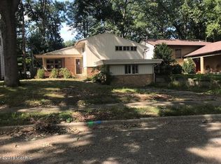 1327 Rosewood Ave SE, Grand Rapids, MI