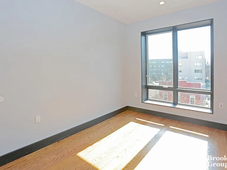 15 Cedar St #4A — Photo 6