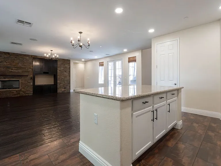 10387 Sweet Laurel St — Photo 14