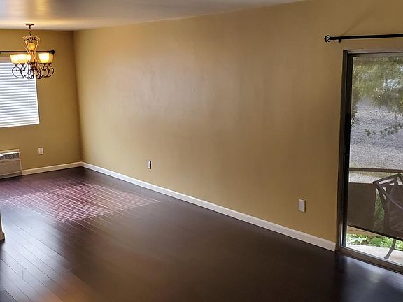 2nd image of 5620 Woodman Ave APT 3