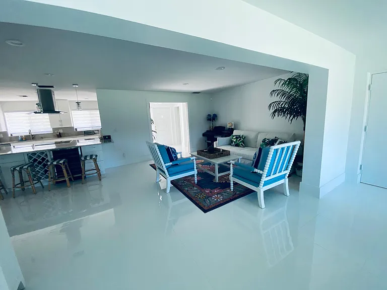 114 N Atlantic Dr — Photo 35