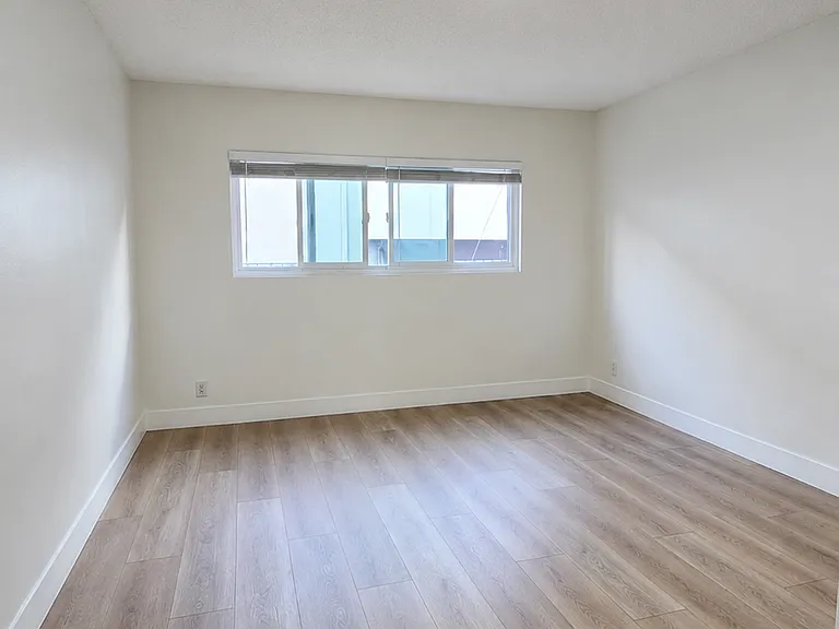 5947 Carlton Way #2 — Photo 8